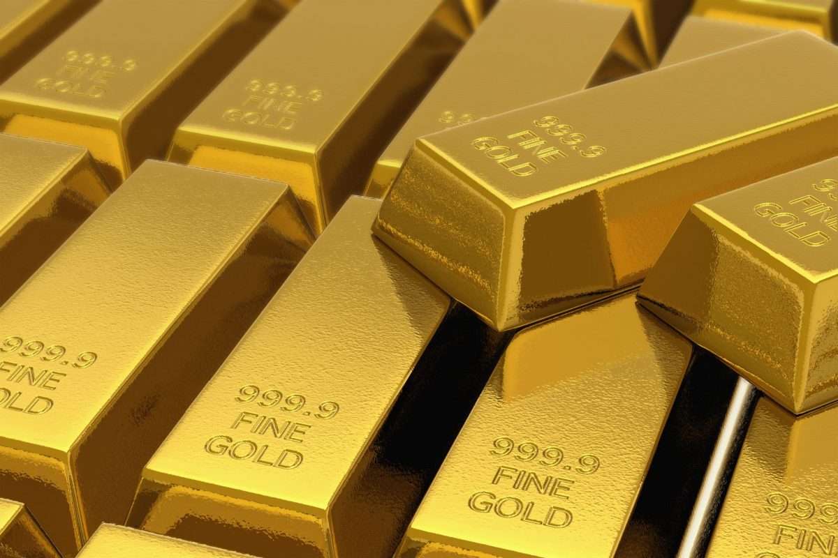 Pros and Cons of Having Gold in Your Portfolio