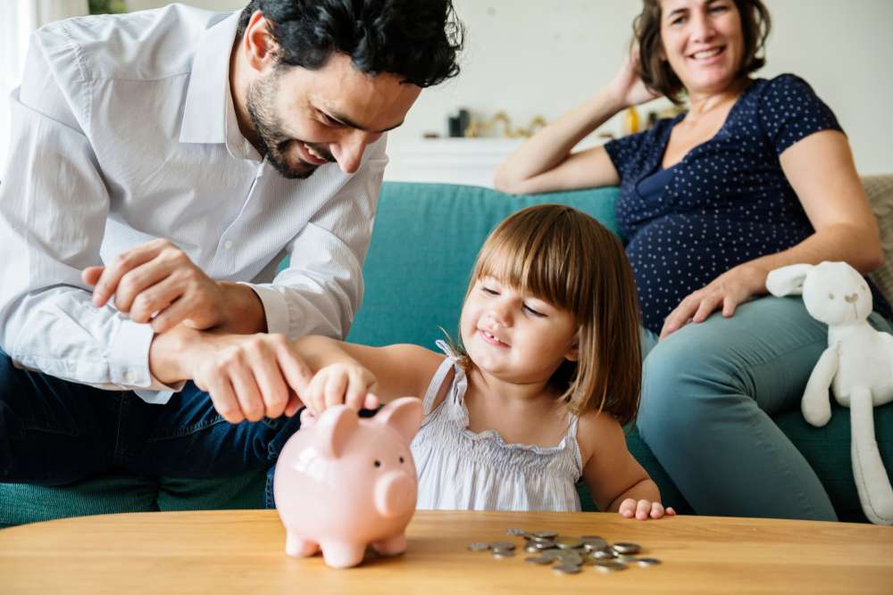 Savings Accounts for Your Baby (When to Start Saving for Kids)