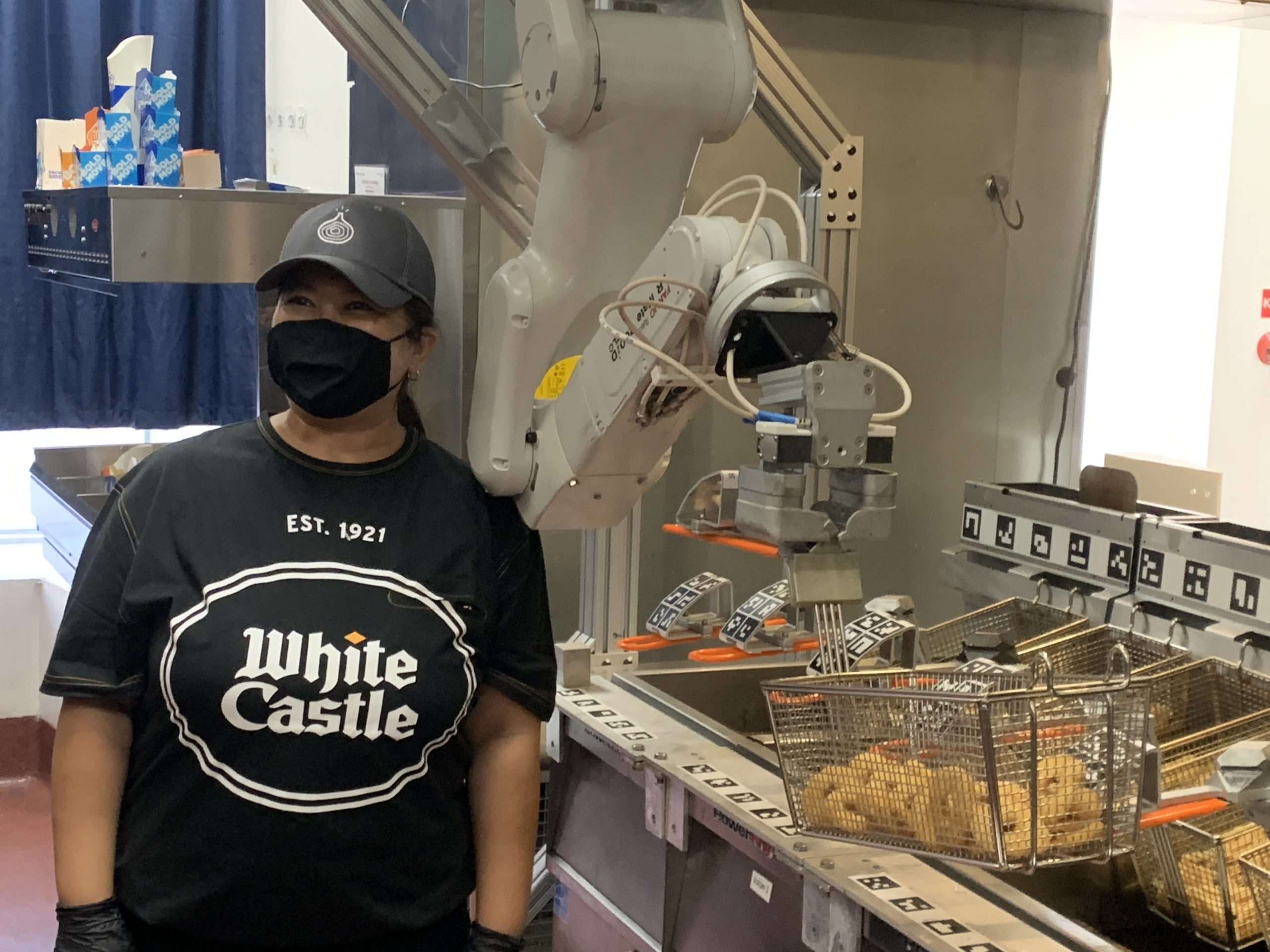 White Castle, Miso Robotics test Flippy ROAR frying robot ...